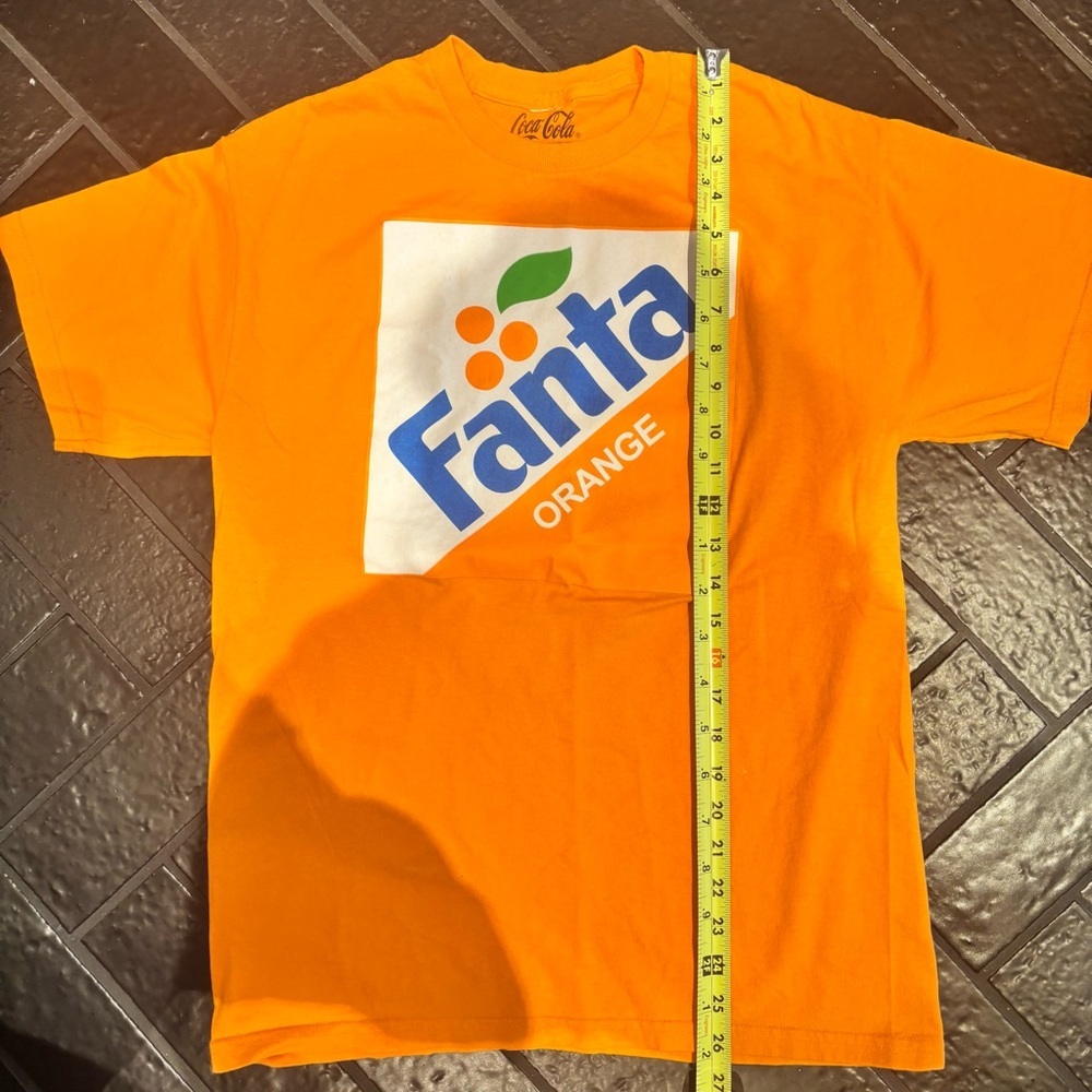 Men’s Medium 2018 vintage inspired Fanta Orange T-Shirt by Cocoa Cola. - Picture 6 of 7